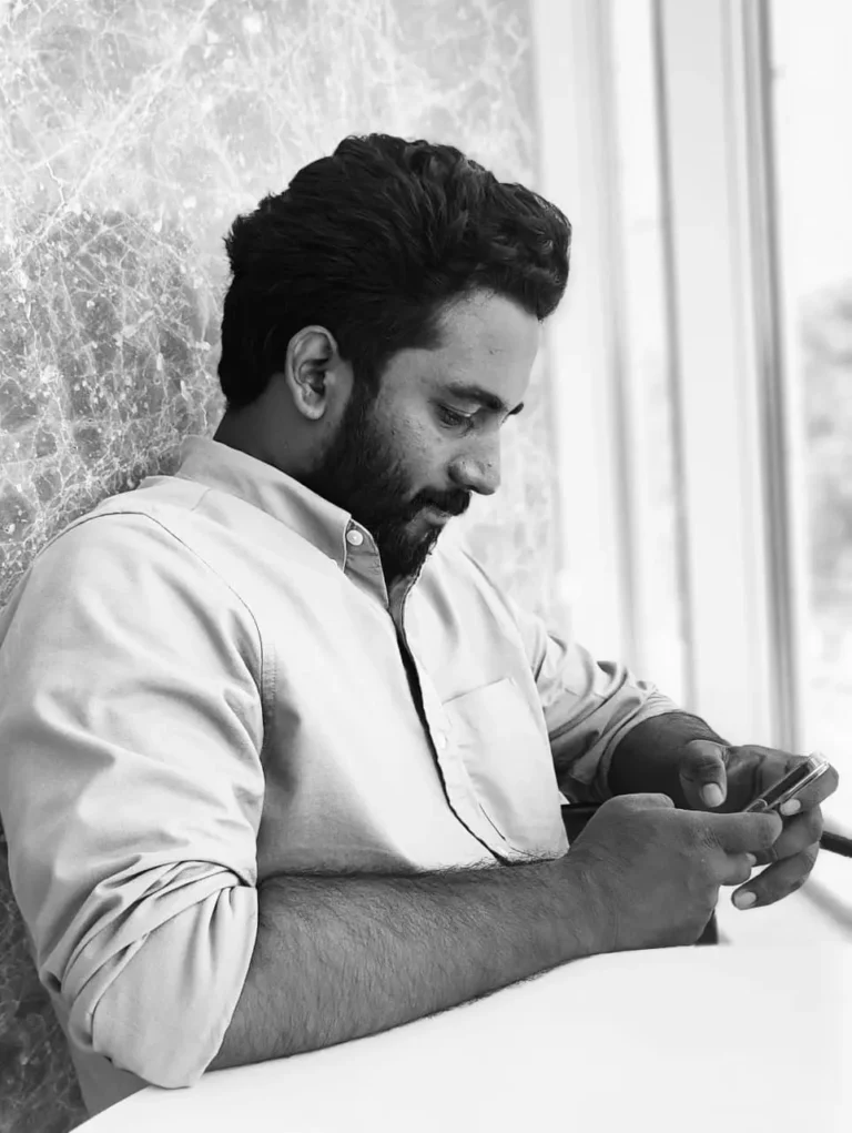 muhammed Farhan t t working as a marketing professional in calicut